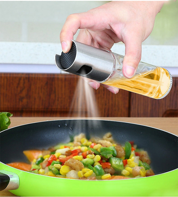 Kitchen oil sprayer bottle for controlled cooking