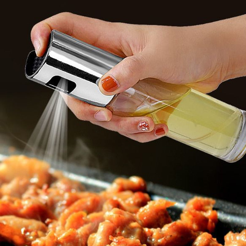 LOVISIO 2-in-1 cooking oil sprayer and pourer in gold