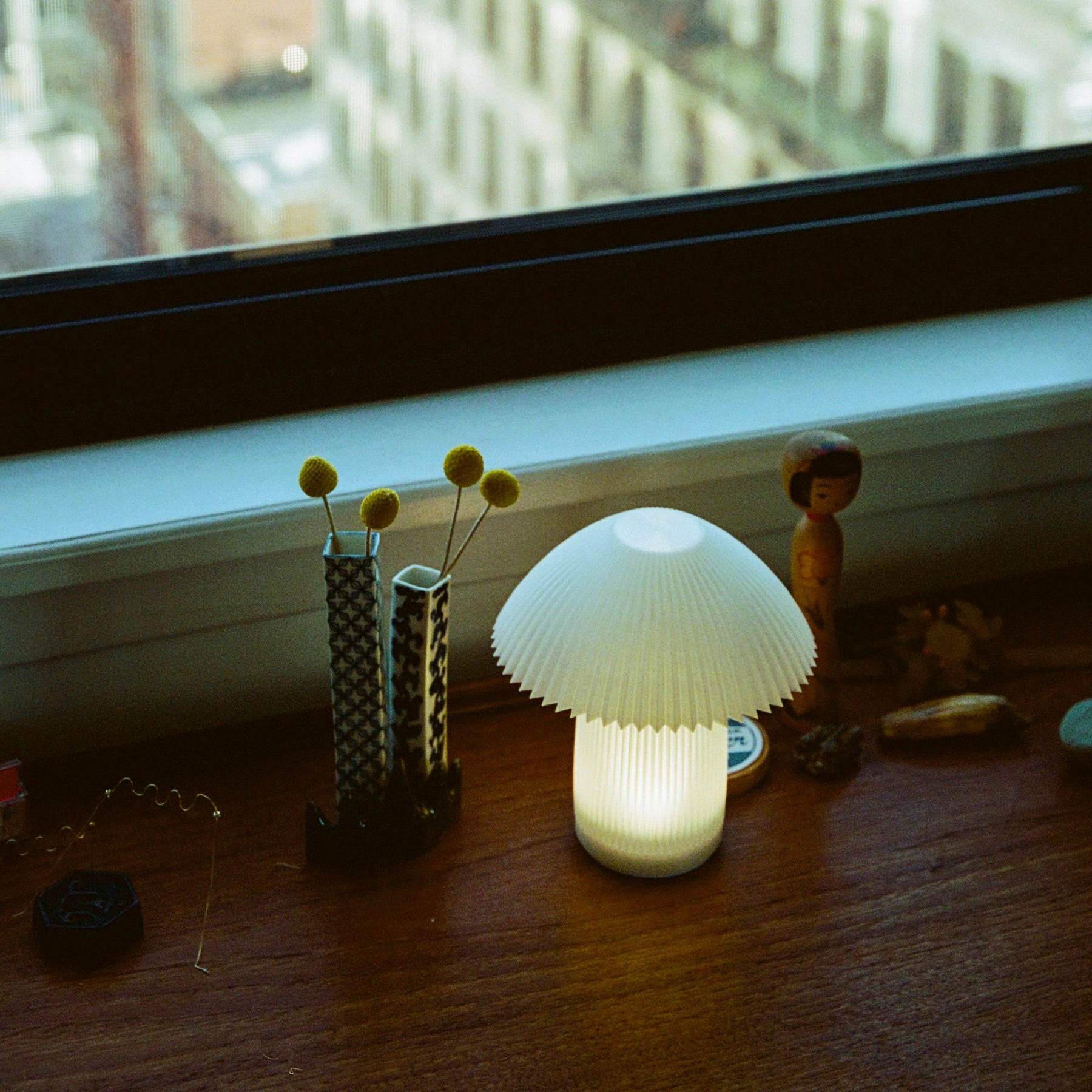 Cordless Kinoko Table Lamp