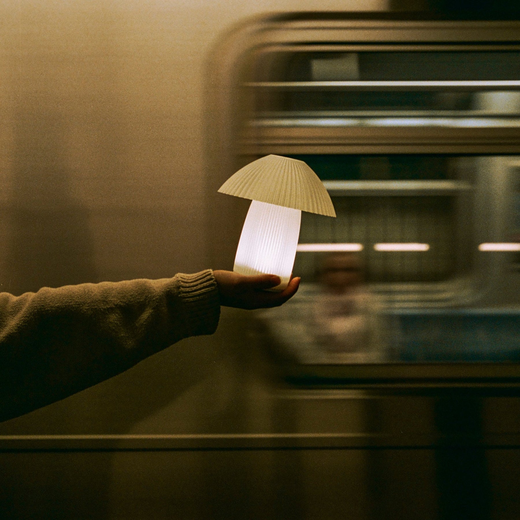 Cordless Kinoko Table Lamp